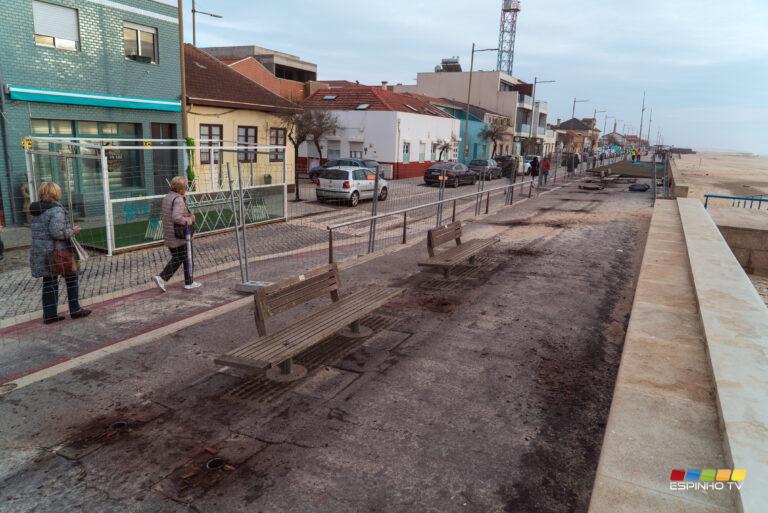 Obras de reparação de pérgulas na rua 2 Obras de reparação de pérgulas na rua 2