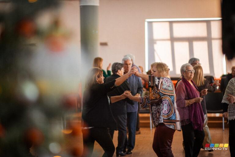 Baile Sénior de Natal animou tarde de domingo