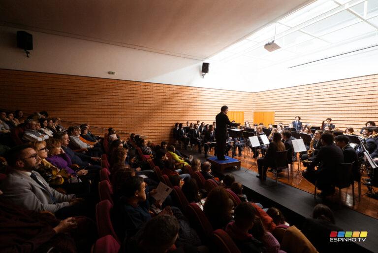 Banda de Espinho celebra a tradição natalícia com concerto