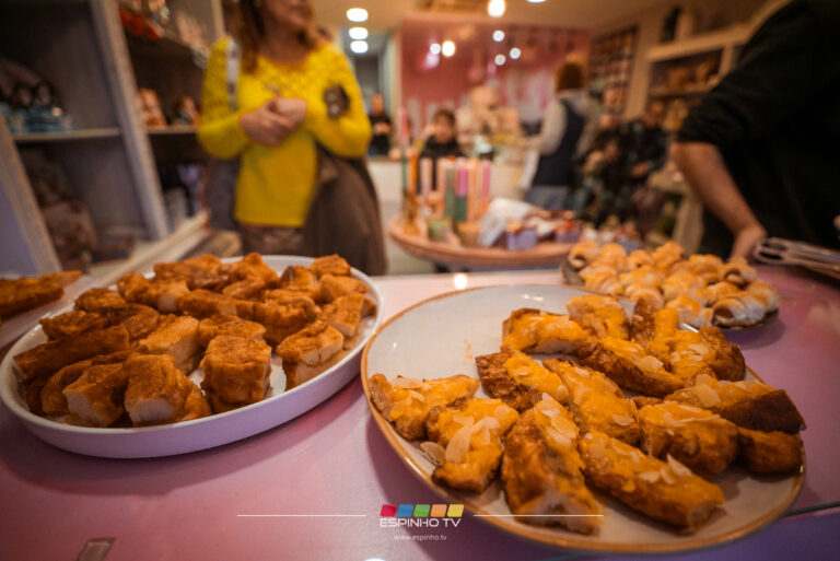 Município de Espinho promove o comércio local com iniciativa natalícia Município de Espinho promove o comércio local com iniciativa natalícia