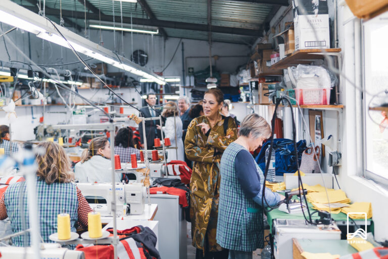 Presidente da Câmara em visita por Paramos