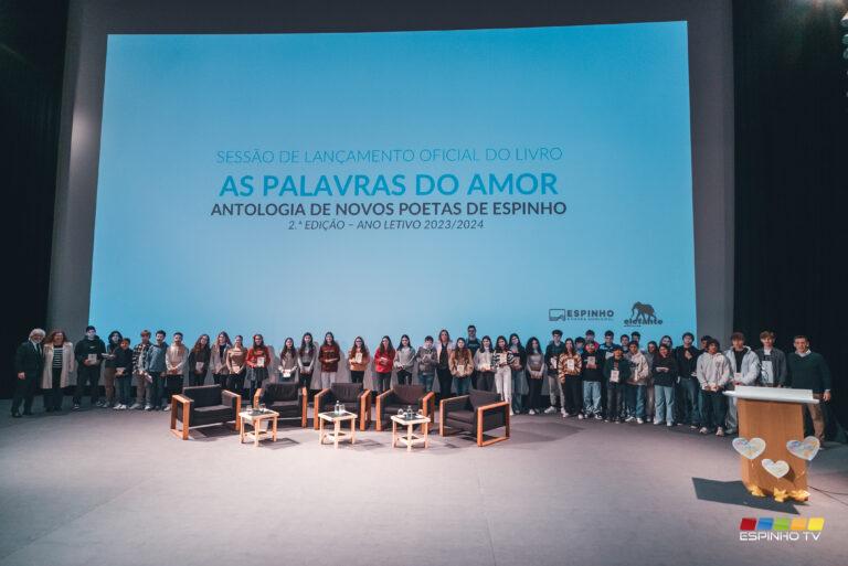 Sessão de lançamento do livro “As Palavras do Amor”