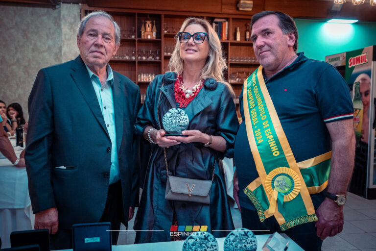 Jantar de encerramento da época do Grupo Columbofilo de Espinho Jantar de encerramento da época do Grupo Columbofilo de Espinho