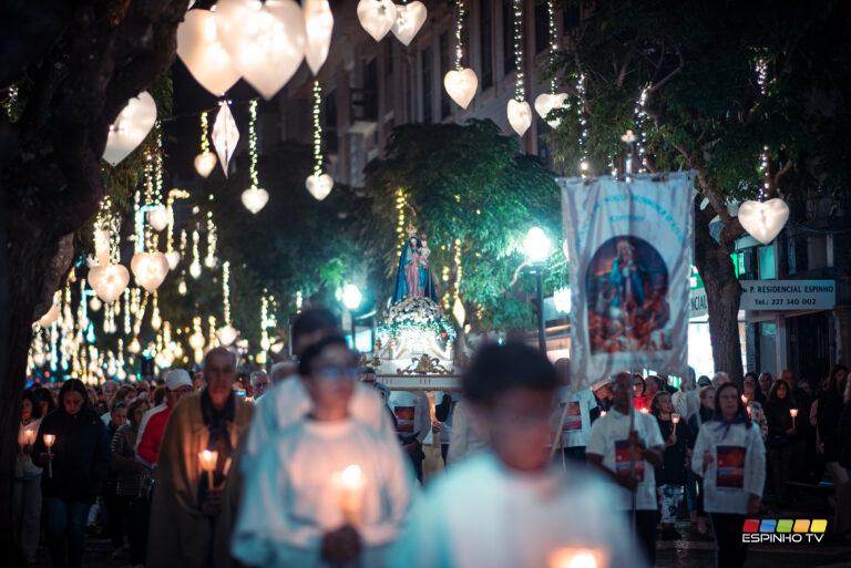 Procissão de Velas pela padroeira da cidade