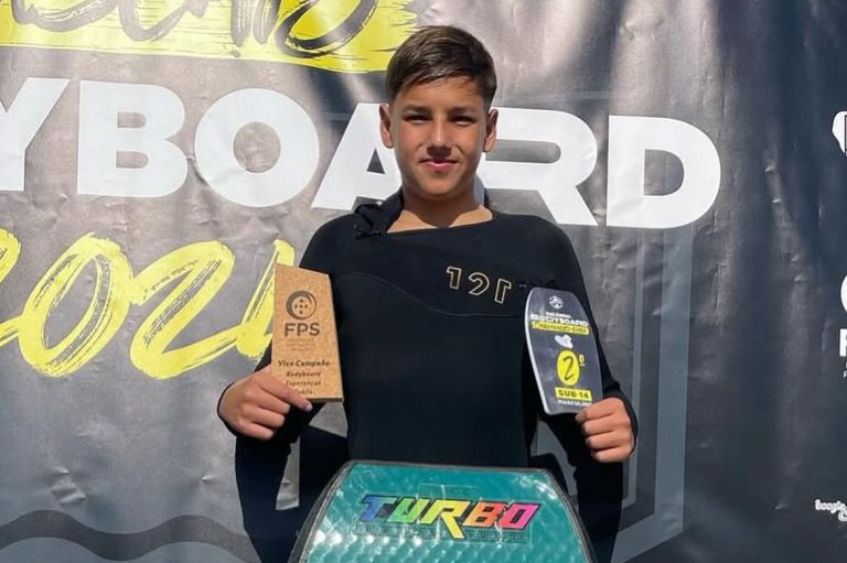 Fábio Maganinho com título de Vice-Campeão Nacional Bodyboard Sub-14