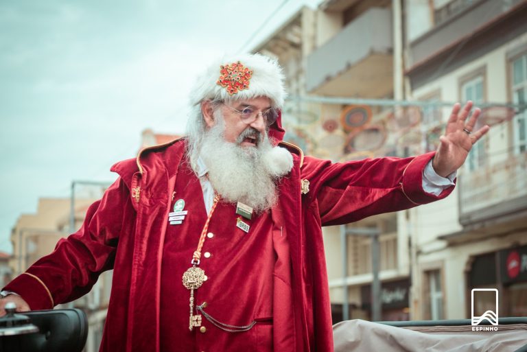 O Pai Natal deu início à magia do Natal!