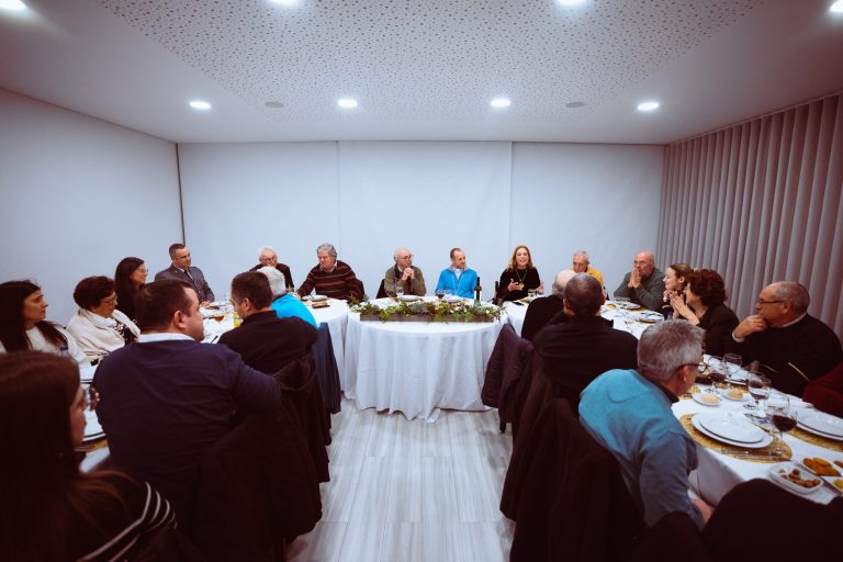 Visita Pastoral do Bispo Auxiliar do Porto a Paramos