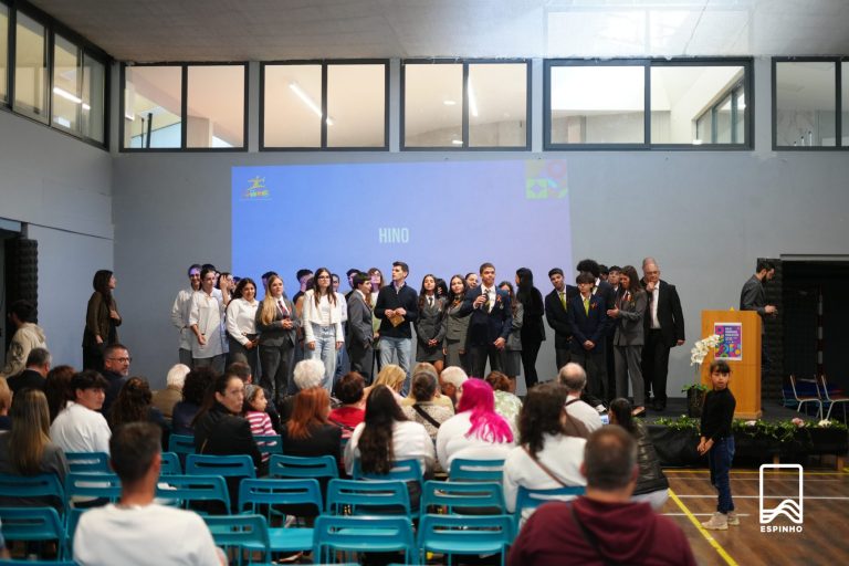 Escola Profissional de Espinho celebrou o Dia da Comunidade Escolar com criatividade, talento e reconhecimento
