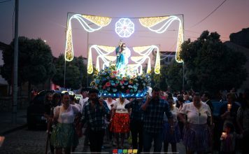 Luz e devoção marcaram a abertura das Festas de Nossa Senhora do Mar