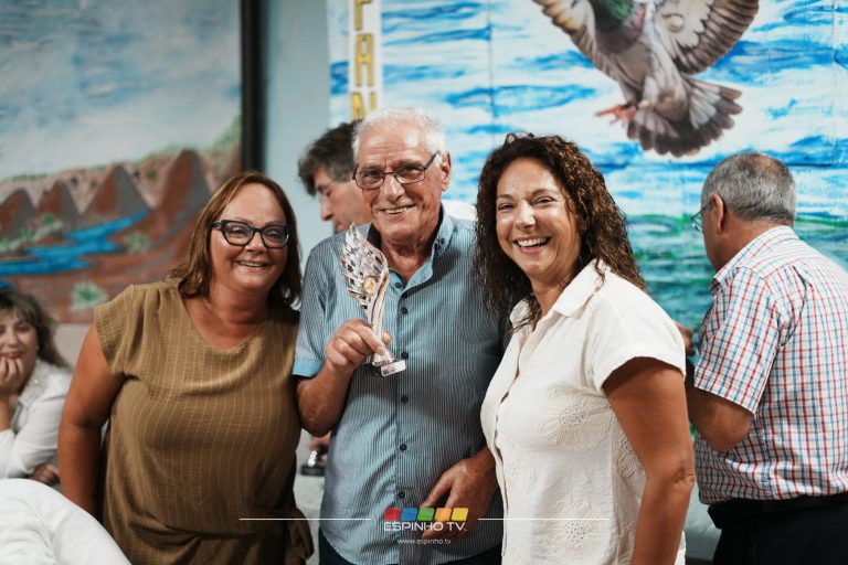 Grupo Columbófilo de Silvalde distinguiu os campeões da campanha 2025