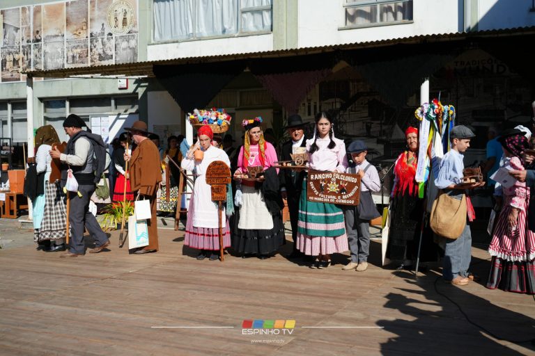 III Festival de Folclore do Outono encheu Silvalde de cor e música