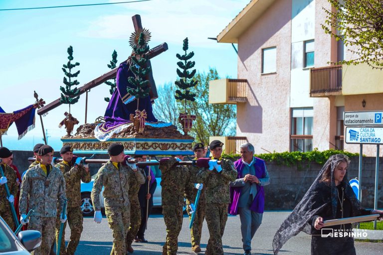 Procissão do Senhor dos Passos marca o Domingo de Ramos em Silvalde